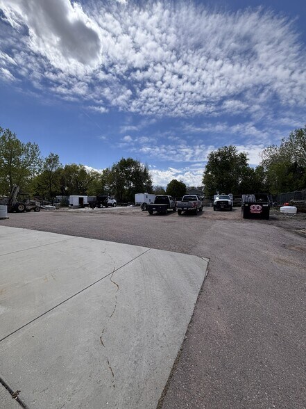 More Photos Of 1960 Victor Pl, Colorado Springs Warehouse For Lease