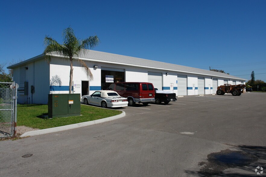 More Photos Of 1805 8th Ave W, Palmetto Warehouse For Sale