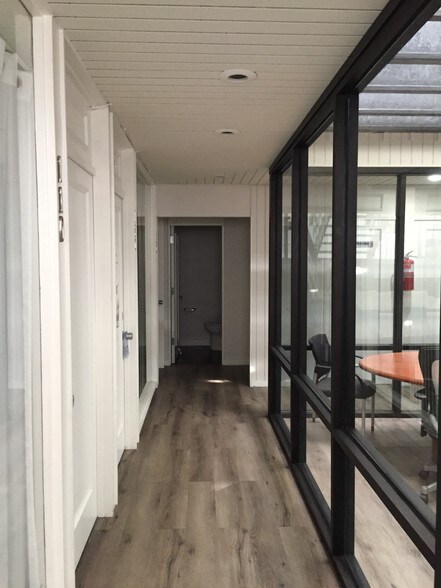 More Photos Of 1901 Kipling St, Lakewood Office For Sale