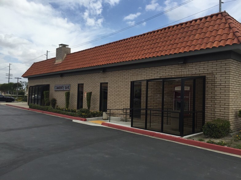 More Photos Of 9699 Sierra Ave, Fontana Freestanding For Sale