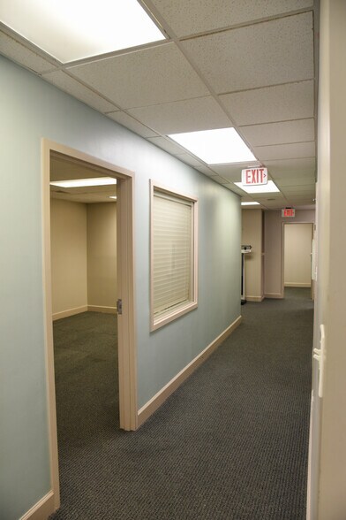 More Photos Of 1302 Somerville Rd, Decatur Freestanding For Lease