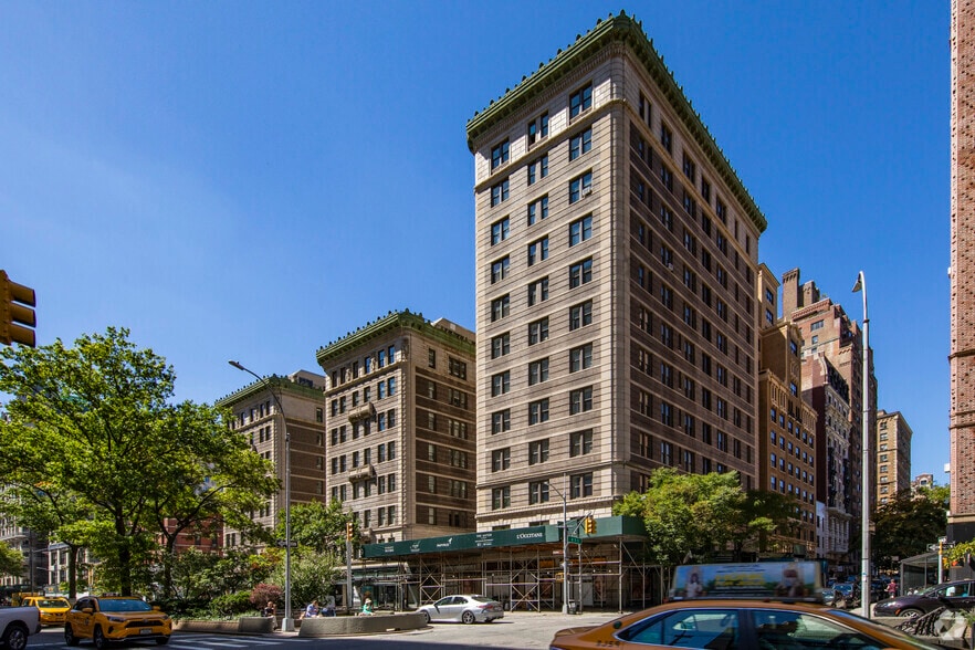 More Photos Of 2139-2159 Broadway, New York Apartments For Lease