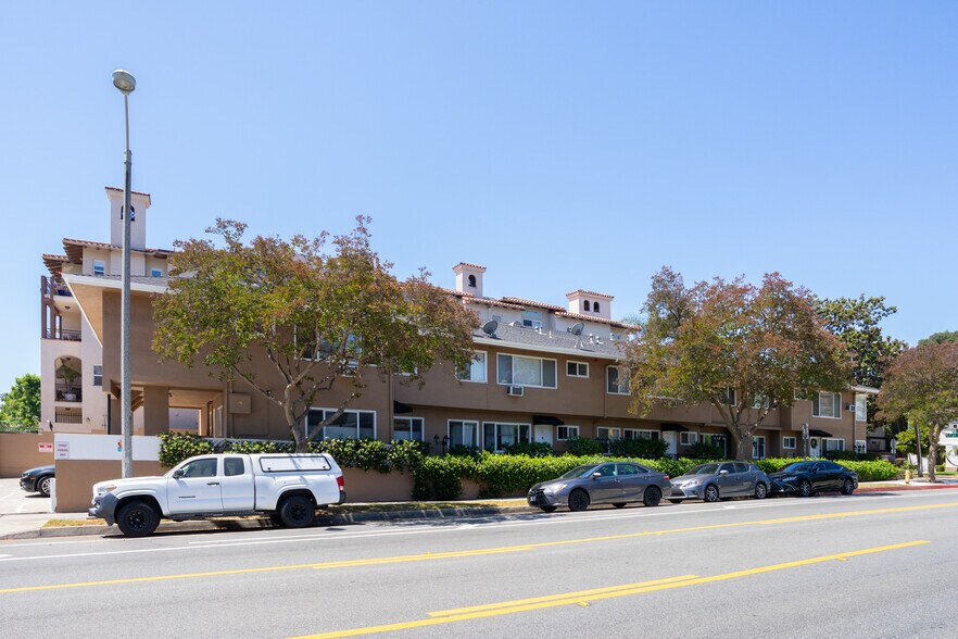 More Photos Of 200 S Madison Ave, Pasadena Apartments For Sale