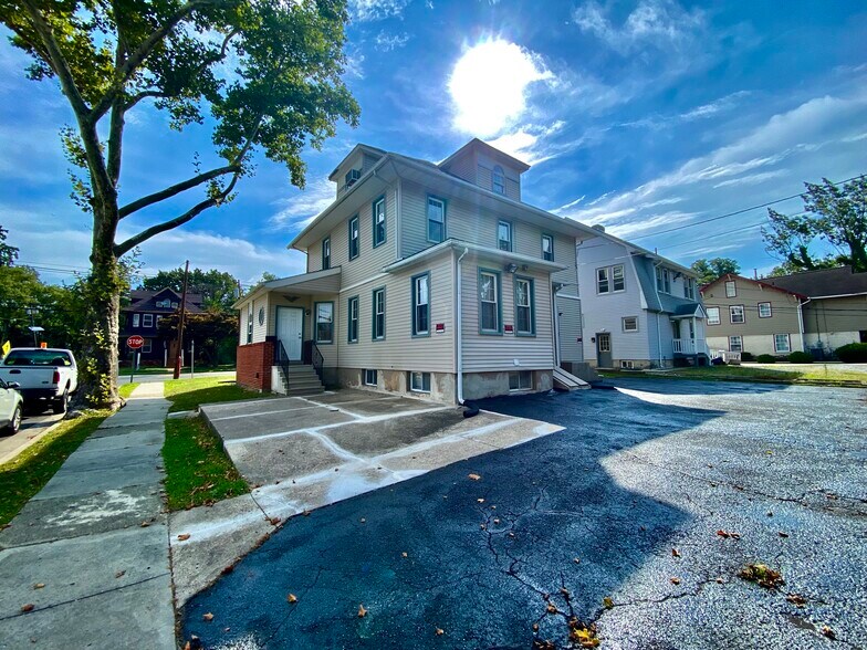 More Photos Of 402 S White Horse Pike, Audubon Office For Sale