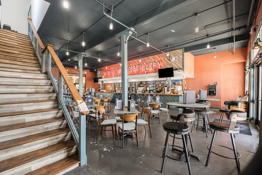 More Photos Of 2416 Post Office St, Galveston Storefront Retail Residential For Sale