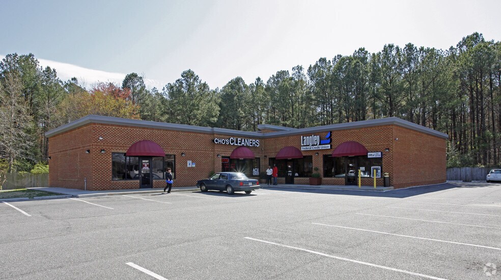 More Photos Of 15463 Warwick Blvd, Newport News General Retail For Lease