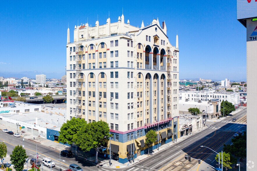 Primary Photo Of 155 W Washington Blvd, Los Angeles Loft Creative Space For Lease