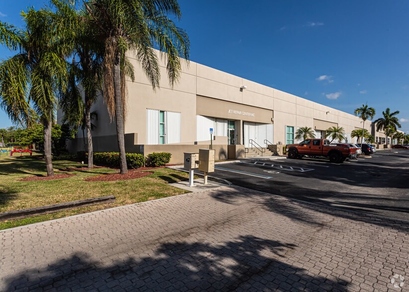 More Photos Of 7501-7521 NW 52nd St, Miami Unknown For Lease