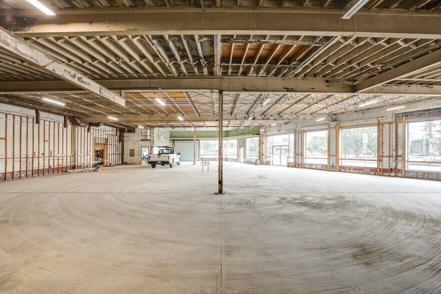More Photos Of 207 Poythress Street, Hopewell Storefront Retail Office For Lease