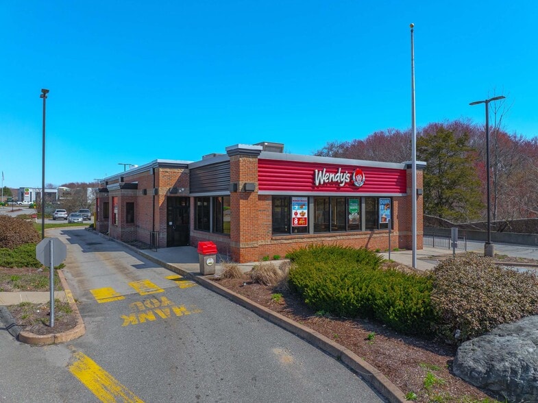 Primary Photo Of 2 Pratt Rd, Plainfield Fast Food For Sale