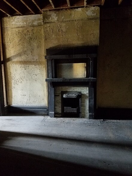 More Photos Of 1212 Broad St, Augusta Storefront Retail Residential For Sale