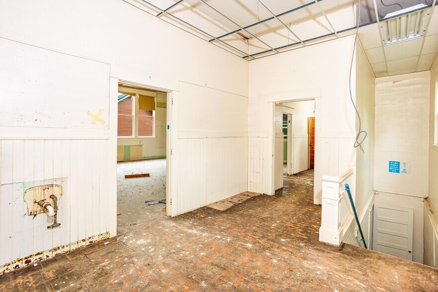 More Photos Of 41515 SE Thomas Rd, Sandy Schools For Lease