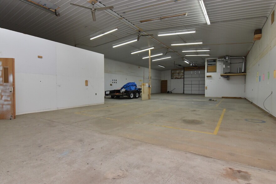 More Photos Of 20643 Sussex Hwy, Seaford Warehouse For Lease