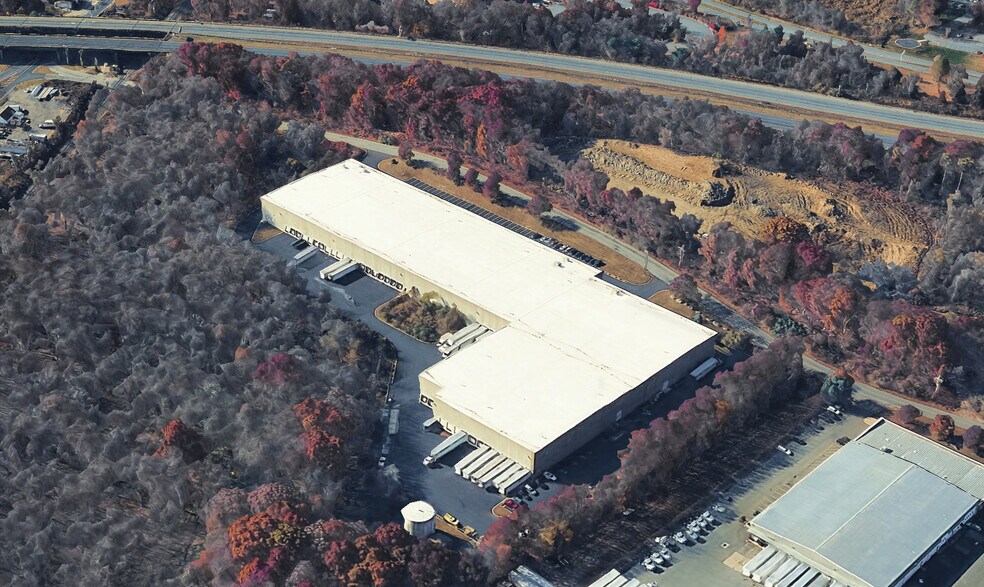 Primary Photo Of 35 Love Ln, Netcong Distribution For Lease