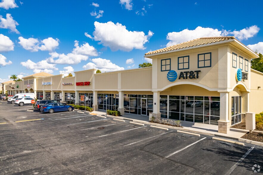 More Photos Of 1408 N Dale Mabry Hwy, Lutz Storefront For Lease