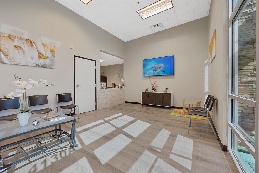 More Photos Of 4130 N Martin Luther King Blvd, North Las Vegas Office For Sale