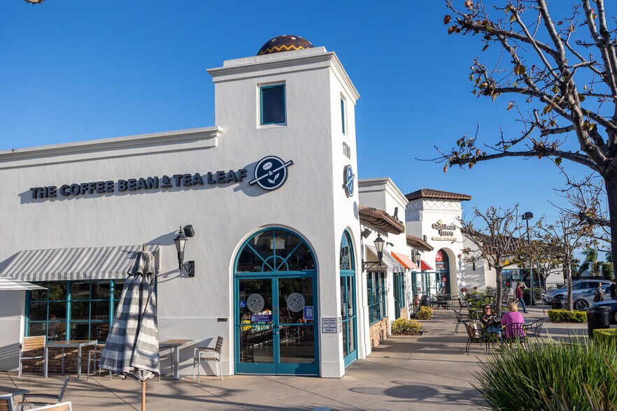 More Photos Of 1746 S Victoria Ave, Ventura Unknown For Lease
