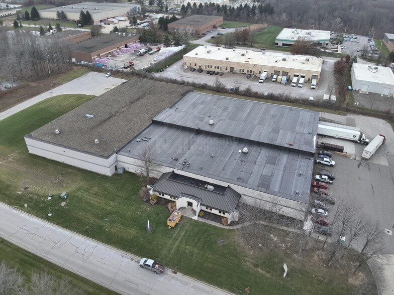 More Photos Of 2377 Enterprise Pky, Twinsburg Warehouse For Lease