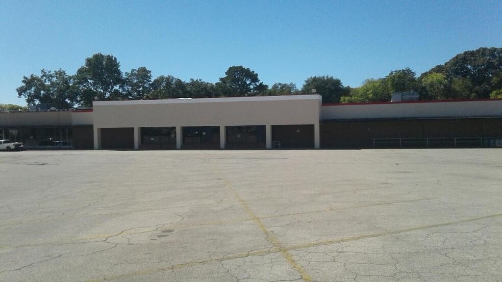 More Photos Of 1145-1157 Bankhead Hwy W, Birmingham Unknown For Lease