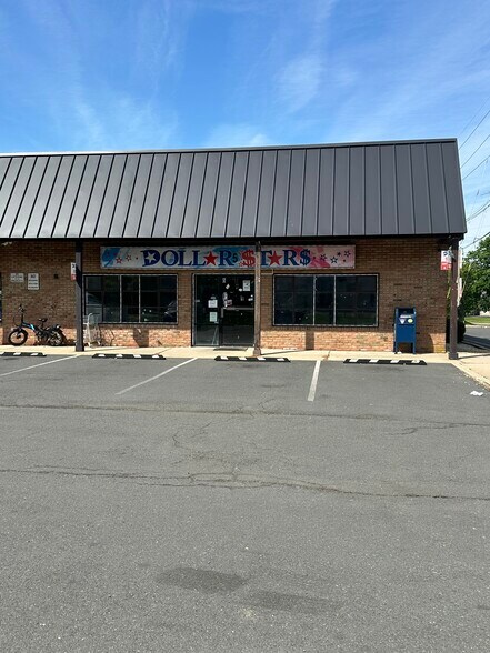 Primary Photo Of 365 Georges Rd, Dayton General Retail For Lease