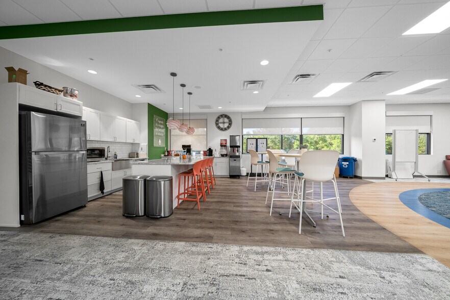 Primary Photo Of 1930 SW 38th Ave, Ocala Office For Lease