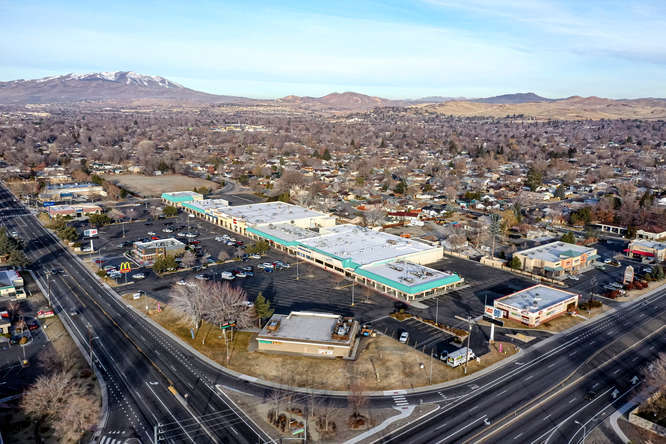 More Photos Of 500-690 E Prater Way, Sparks Unknown For Lease