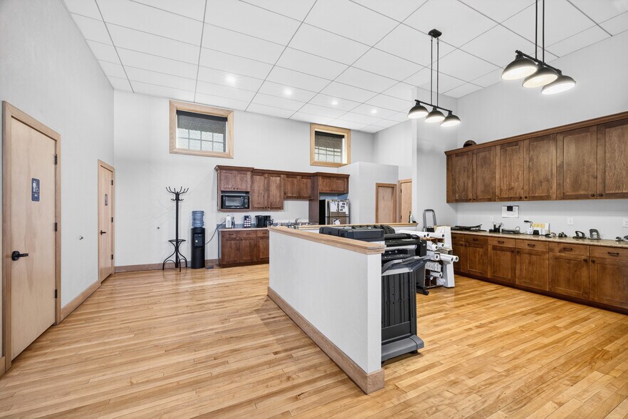 More Photos Of 421 Court St, Elko Serviced Offices For Sale