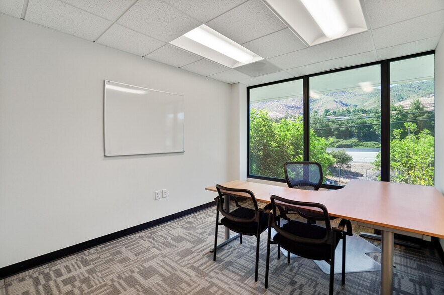 More Photos Of 30423 Canwood St, Agoura Hills Office For Sale