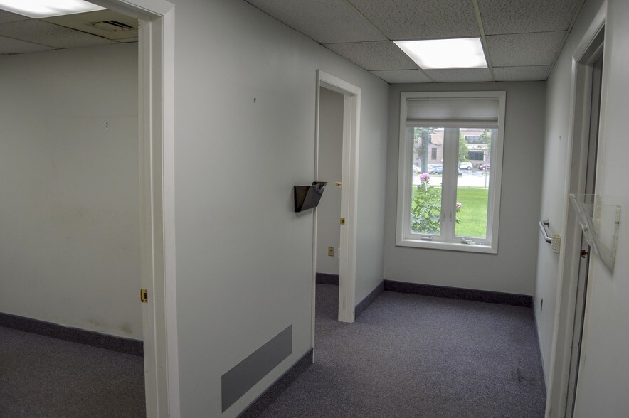 More Photos Of 9600 Main St, Clarence Medical For Sale