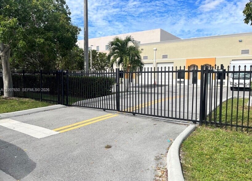 More Photos Of 14911 SW 137th St, Miami Warehouse For Sale