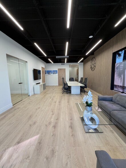 More Photos Of 5100-5130 State Road 7, Fort Lauderdale Unknown For Lease