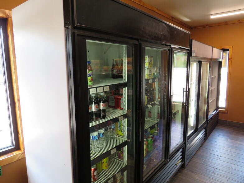 More Photos Of 24725 W Eames St, Channahon Veterinarian Kennel For Sale