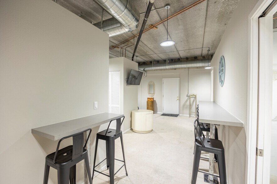 More Photos Of 1340 Imperial Beach Blvd, Imperial Beach Office For Lease