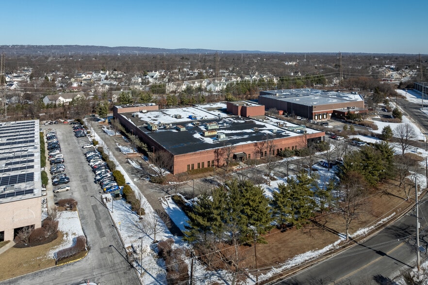 More Photos Of 240 Circle Dr N, Piscataway Manufacturing For Sale