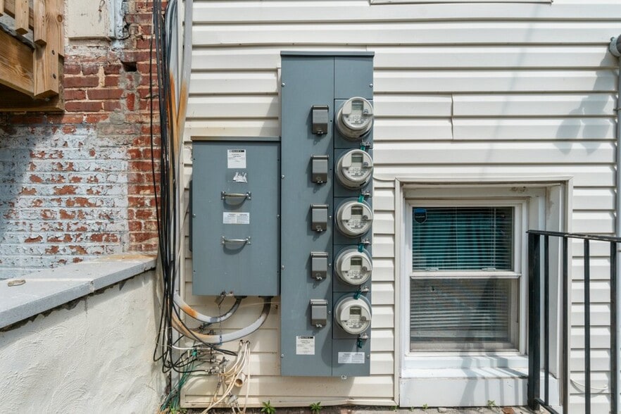 More Photos Of 2740 Saint Paul St, Baltimore Apartments For Sale