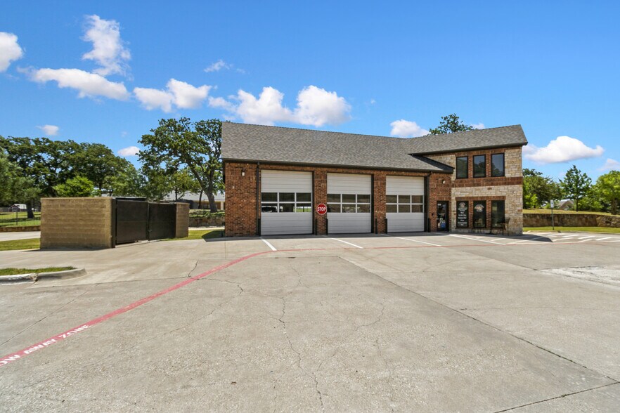 More Photos Of 1657 Keller Pky, Keller Auto Repair For Lease