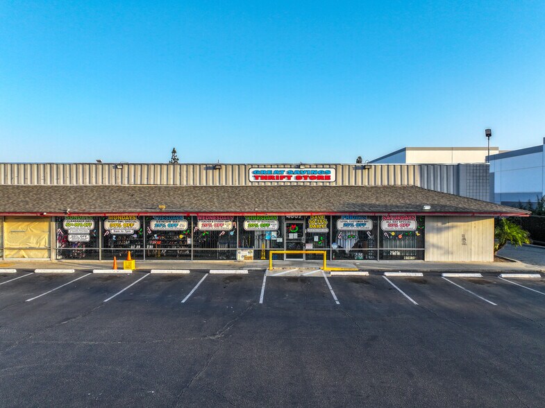 More Photos Of 4611 Holt Blvd, Montclair Freestanding For Sale