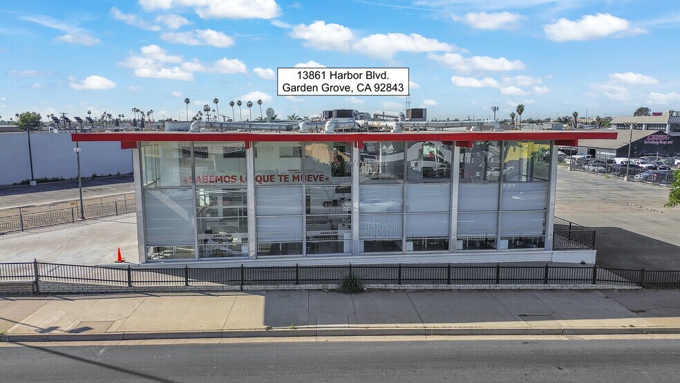 More Photos Of 13851-13861 Harbor Boulevard, Garden Grove Auto Dealership For Lease
