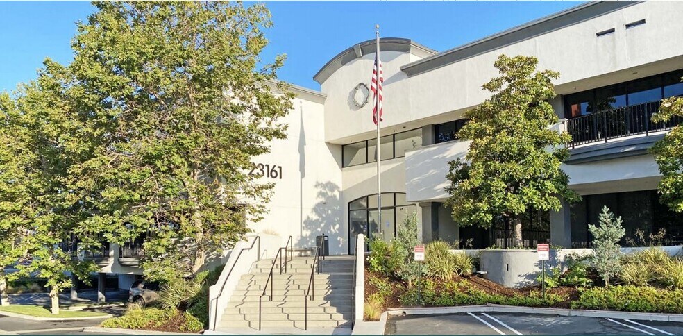 More Photos Of 23161 Lake Center Dr, Lake Forest Office For Lease