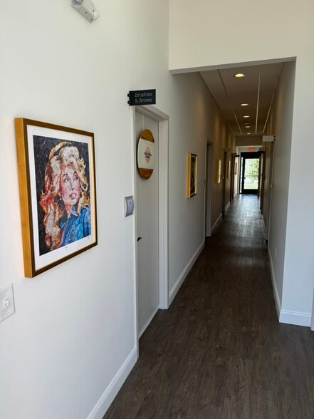More Photos Of 421 Main St, Clayton Coworking Space