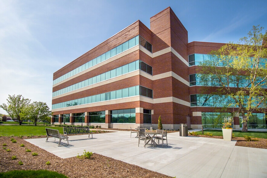 More Photos Of 10701 W Research Dr, Wauwatosa Office For Lease