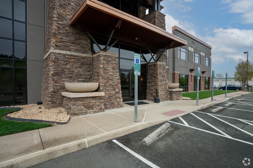 More Photos Of 12775 Randolph Ridge Ln, Manassas Flex For Lease