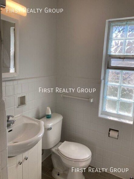 More Photos Of 2921 N Main St, Dayton Apartments For Sale