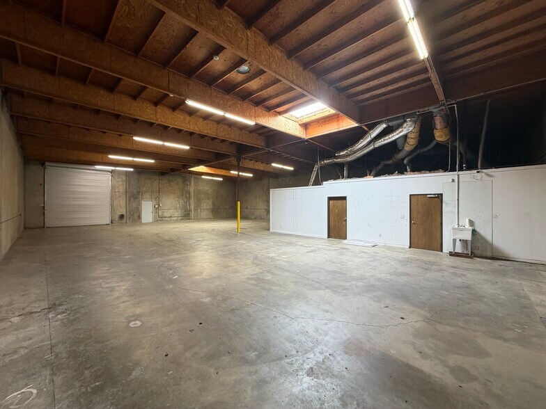 More Photos Of 11419 White Rock Rd, Rancho Cordova Warehouse For Lease
