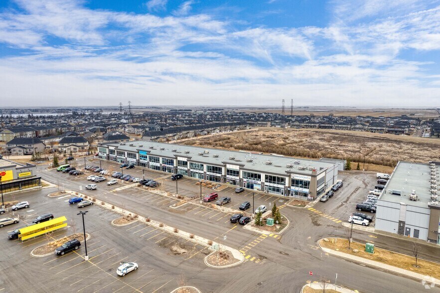More Photos Of 100 Rainbow Rd, Chestermere Storefront Retail Office For Lease