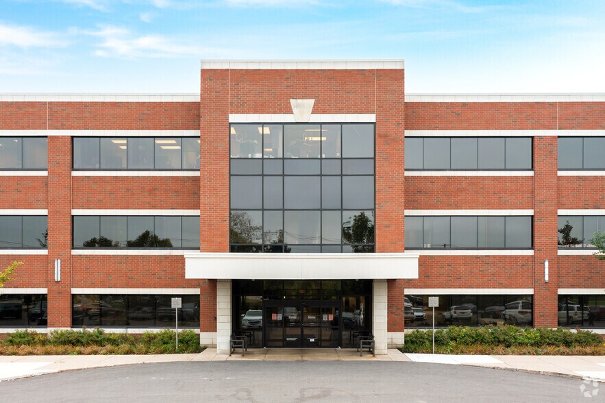 More Photos Of 46325 W 12 Mile Rd, Novi Medical For Lease