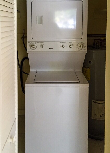 More Photos Of 700 SW 15th Ave, Fort Lauderdale Apartments For Sale
