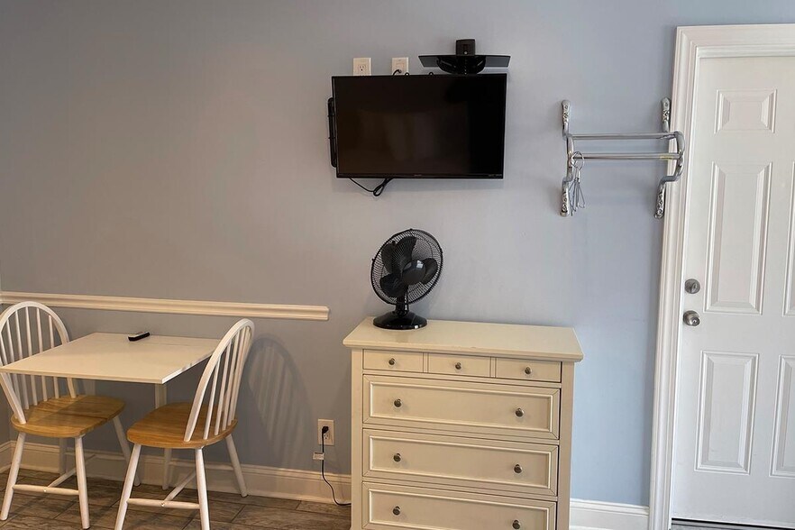 More Photos Of 4906 Ocean Ave, Wildwood Hotel For Sale