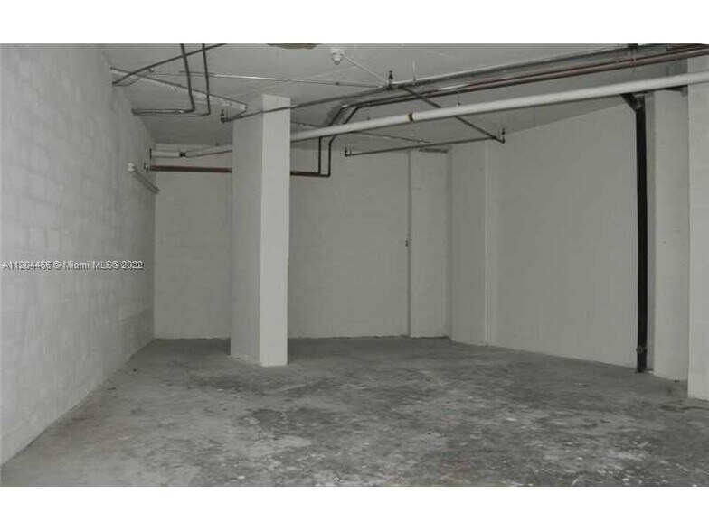 More Photos Of 1900 N Bayshore Dr, Miami Multifamily For Sale