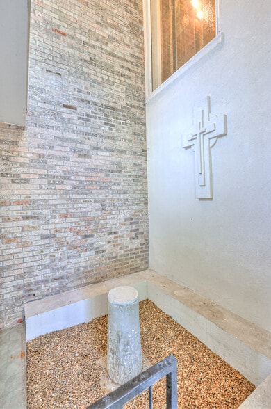 More Photos Of 228 S Military Ave, Lawrenceburg Religious Facility For Sale